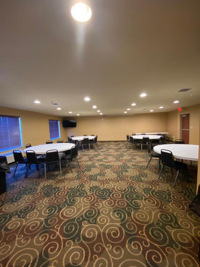 Cobblestone Hotel & Suites - Broken Bow Exterior foto