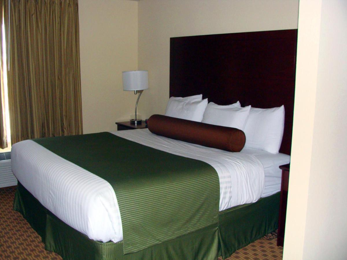 Cobblestone Hotel & Suites - Broken Bow Exterior foto