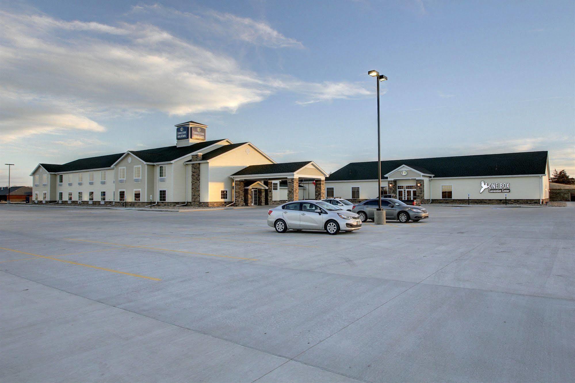 Cobblestone Hotel & Suites - Broken Bow Exterior foto