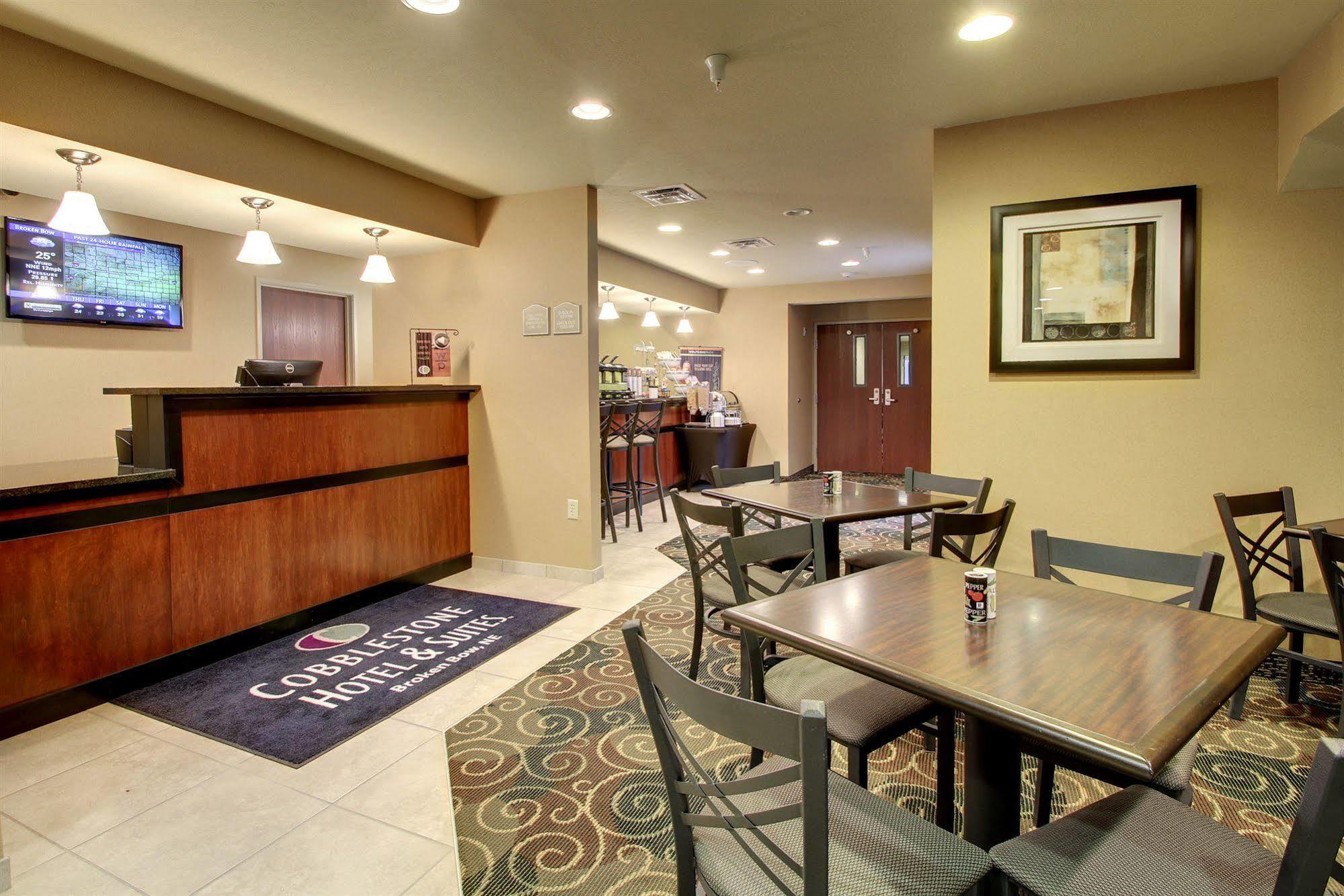 Cobblestone Hotel & Suites - Broken Bow Exterior foto